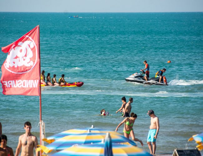 scuola-windsurf-768-surf-vieste-puglia-wakeboard-sup-affitto